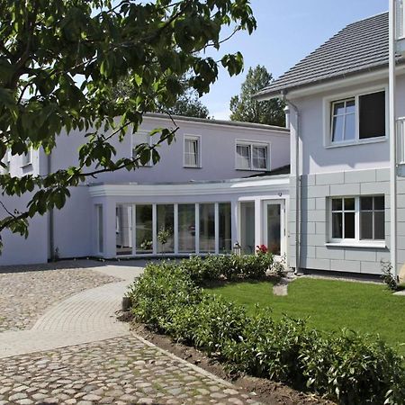 Aparthotel Saatmann Garni Ahrenshoop Exteriör bild