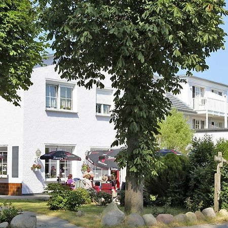 Aparthotel Saatmann Garni Ahrenshoop Exteriör bild