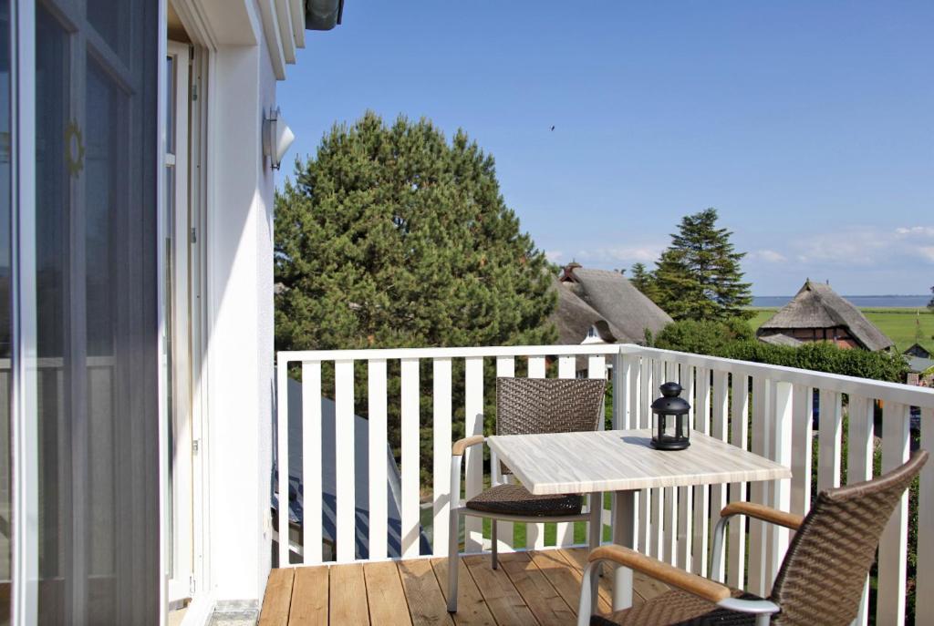 Aparthotel Saatmann Garni Ahrenshoop Rum bild